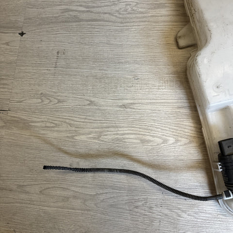 2015-2020 BMW F80 F82 F83 F87 M2 M3 M4 FRONT WINDSHIELD WASHER RESERVOIR TANK