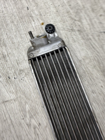 08-13 OEM BMW M3 E90 E92 E93 S65 Engine Oil Cooler 2284075