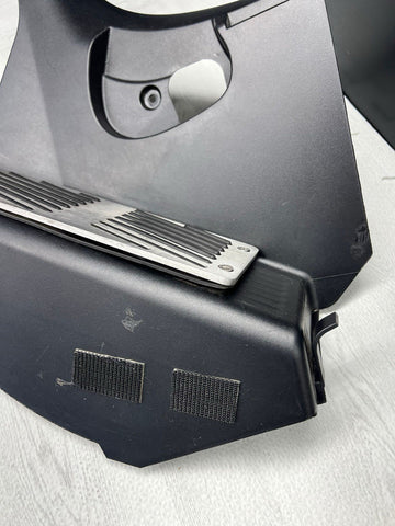 01-06 BMW E46 M3 BLACK DEAD PEDAL KICK PANEL COVER 7902400