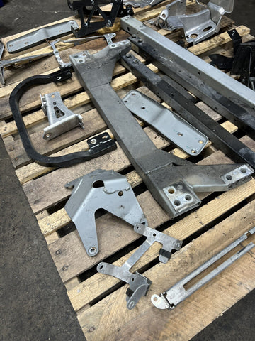 10-15 Ferrari 458 Italia Miscellaneous Brackets Mounts