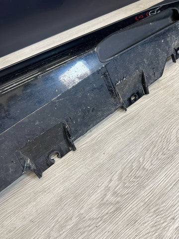 20-25 BMW G06 RIGHT PASSENGER SIDE SKIRT ROCKER MOLDING DRAVIT GREY