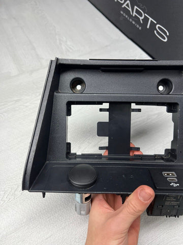 2024-2025 FORD MUSTANG GT CENTER CONSOLE WIRELESS CHARGER PHONE COVER PANEL OEM