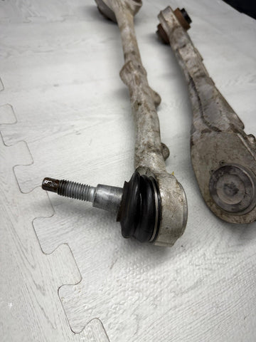 2024-2025 FORD MUSTANG FRONT RIGHT LOWER CONTROL ARM SET OEM *2k miles*