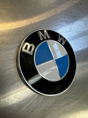 15-20 BMW F22 228I F80 F82 F83 M3 M4 FRONT BUMPER BADGE EMBLEM LOGO OEM 7288752