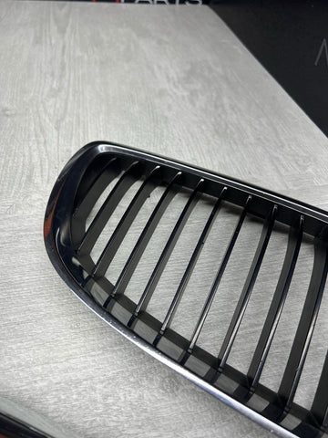 08-13 BMW E90 E92 E93 M3 Front Bumper Kidney Grilles Chrome OEM