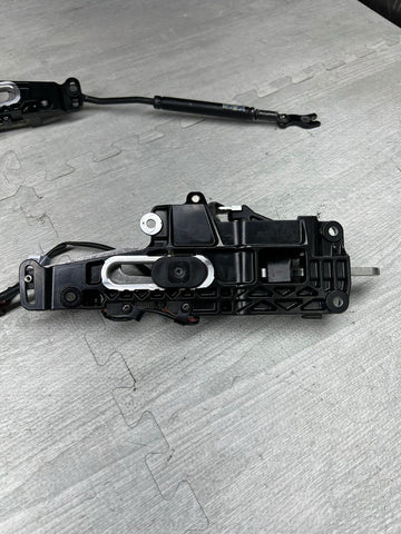 01-06 BMW E46 325 330 M3 - Convertible Top Latches Motors  - 7031361 7031362 OEM