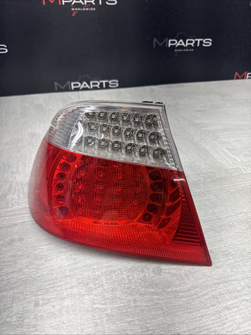 01-06 E46 BMW 330 M3 CONVERTIBLE REAR LED TAIL LIGHT DRIVER 6937453 *PIXELS*