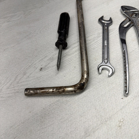 01-06 BMW E46 325 330 M3 Emergency Trunk Tool Tools Kit Set OEM HEYCO