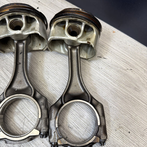 08-13 BMW F06 F10 F12 F13 M5 M6 V8 S63 Engine Pistons & Connecting Rods OEM Set