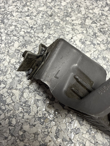 BMW F80 F82 F83 M3 M4 Headlight Left Bracket 51648054325