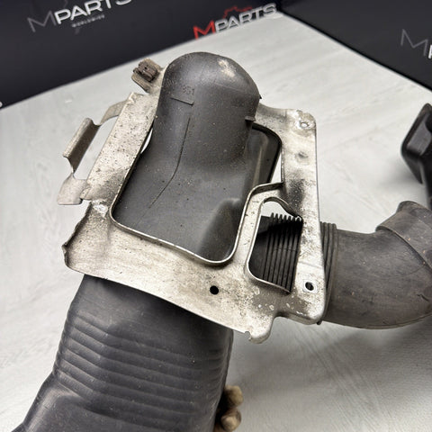 BMW E46 M3 OEM (2001-2006) BRAKE AIR INLET DUCTS + BRACKETS PAIR *2 BROKEN TABS*