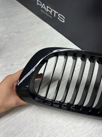 BMW 01-06 E46 M3 Front Kidney Grilles Gloss Black Set