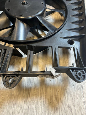 Ferrari 458 Italia Rear Transmission Radiator Fan *Crack