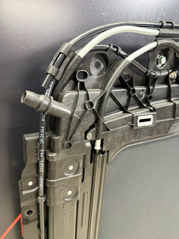 (PICKUP ONLY) BMW 21-26 X6 X6M G06 F96 Panoramic Sun Roof Glass Shade Cassette