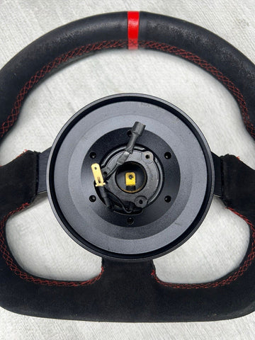 OMP SUPERQUADRO SUEDE RACING STEERING WHEEL FLAT BOTTOM 320MM