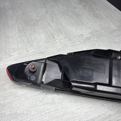 BMW G82 M4 21-24 REAR LEFT QUARTER PANEL MOUNTED TAIL LIGHT ASSEMBLY