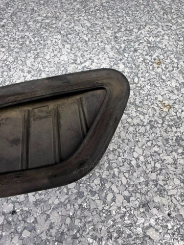 2008-2013 BMW M3 E92 E93 Right Hood Scoop Seal OEM 8041988