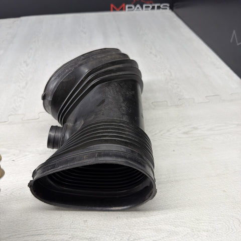 2008-2013 BMW M3 E90 E92 Intake Hose / Air Intake Boot OEM 783828602 / 7838286