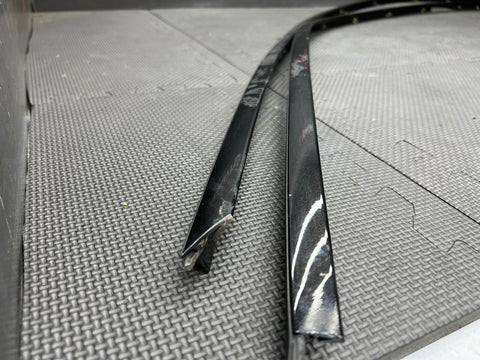 10-15 FERRARI 458 ITALIA ROOF GUTTER TRIMS MOULDINGS NERO DAYTONA 82275412