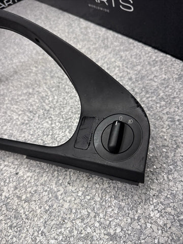OEM 2001 BMW E39 530i M5 INSTRUMENT CLUSTER SURROUND TRIM 8186936