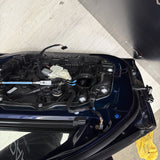 (PICKUP ONLY) BMW 21-26 G20 330 G80 M3 Sedan Front Right Passenger Door Shell