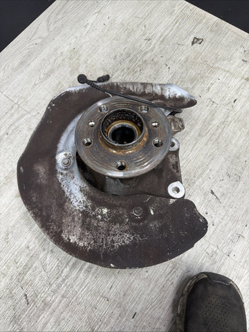 BMW X3 M F97 20-24 Rear Right Side Spindle Knuckle Bearning Hub
