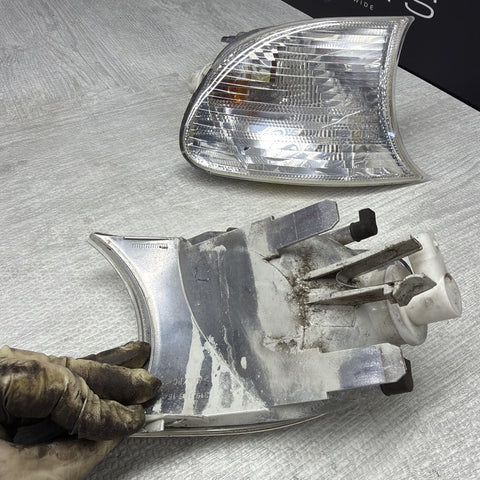 2001 BMW E46 325 328 M3 Clear Corner Lights Tail Lamps 6919651 6919652 *Notes*