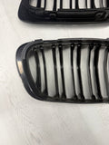 BMW 01-06 E46 M3 Front Kidney Grilles Gloss Black Set Double Slotted