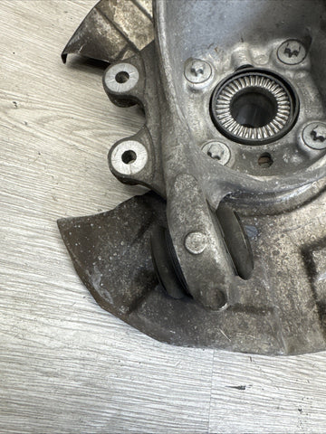 2012-2019 BMW F06 F10 M5 M6 LEFT DRIVER REAR SPINDLE KNUCKLE HUB