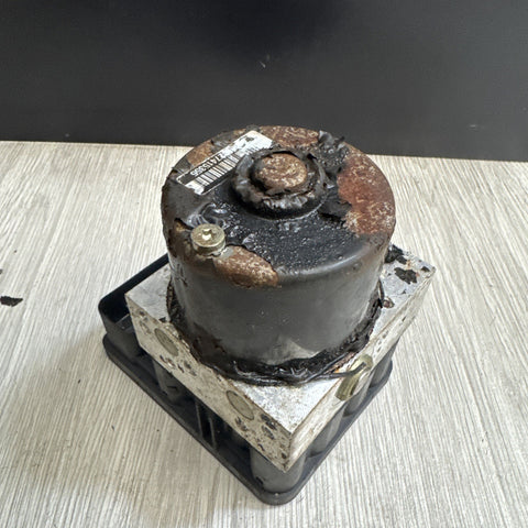 MK60 ABS ANTI-LOCK BRAKE PUMP ASSEMBLY 03-06 BMW E46 M3 2282249 2282250 *Rust*