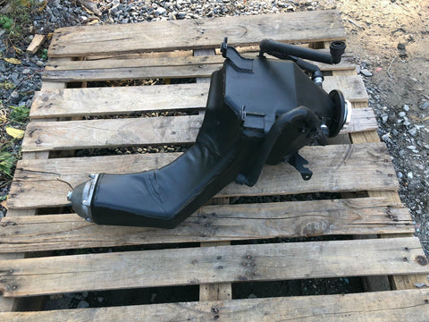 19-23 Ferrari F8 Tributo Oil Filter Housing Tank Reservoir