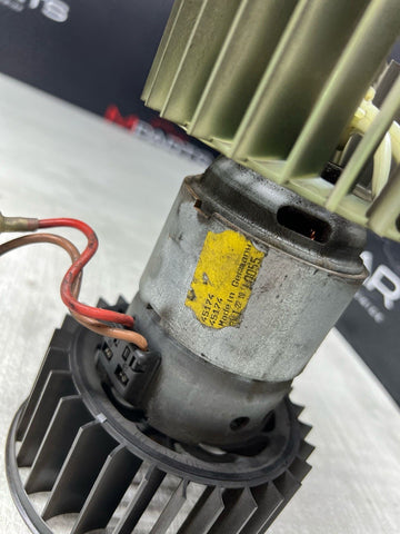 Bosch Blower Motor 1983-1993 BMW E30 318i 325i Z1 Z3 Z3M M3 0130101130