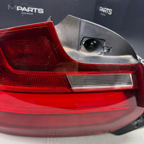 2014–2017 BMW 2 Series F22/F23 Rear Left Passenger Outer Tail Light OEM 7295427