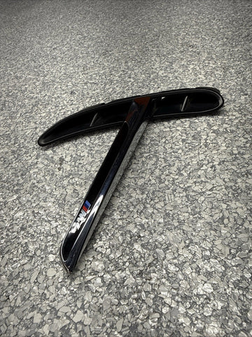 OEM BMW F82 F83 M4 Air Duct Ornamental Grille Fender Emblem Left Driver