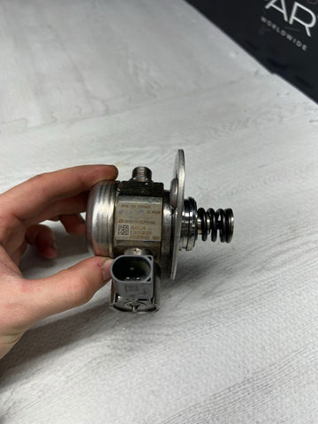 2010–2018 BMW 5 6 7 Series X5 X6 V8 Engine High Pressure Fuel Pump OEM 7599865