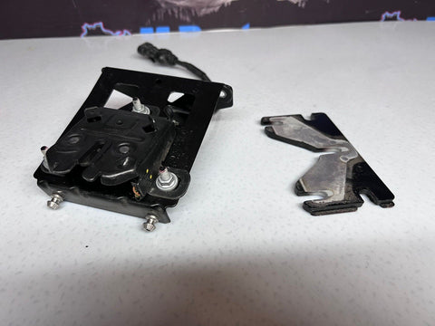 Rear Trunk Engine Compartment Deck Lid Hinge Lock Latch 84076100 Ferrari 488