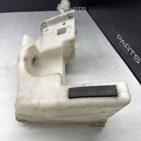 BMW 01-06 E46 330 M3 Washer Fluid Tank Reservoir With Headlight Washers
