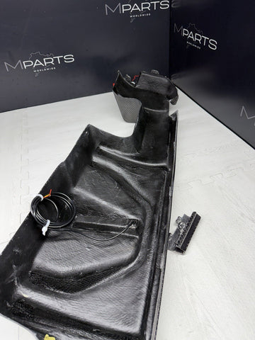 BMW G80 M3 21-26 J Style Carbon Fiber Rear Diffuser W/ LED Light *Flaw*
