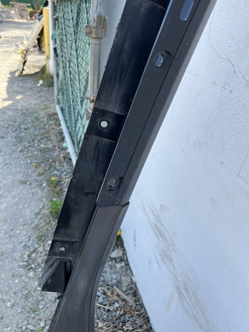 2010-2015 Ferrari 458 Right Rocker Panel Side Skirt Nero Daytona *Damage*