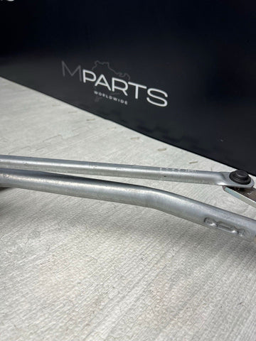 BMW 21-26 G80 M3 Windshield Wiper Motor & Linkage Assembly OEM