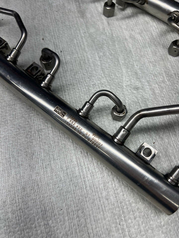 16-25 BMW F90 F91 F92 F93 M5 M8 S63 ENGINE FUEL INJECTOR RAILS