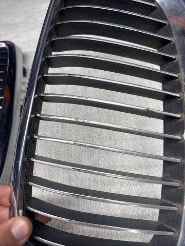 08-13 BMW E90 E92 E93 M3 Front Bumper Kidney Grilles Chrome OEM