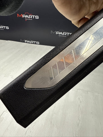 BMW G05 X5 G06 G07 Cover Strip Entrance Front Right 7434240 OEM