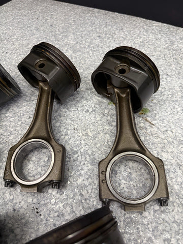 BMW E39 M5 S62 Pistons With Connecting Rods Set Of 8
