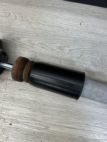 2016 - 2020 BMW F87 M2 REAR RIGHT PASSENGER SHOCK STRUT ASSEMBLY OEM 2289537