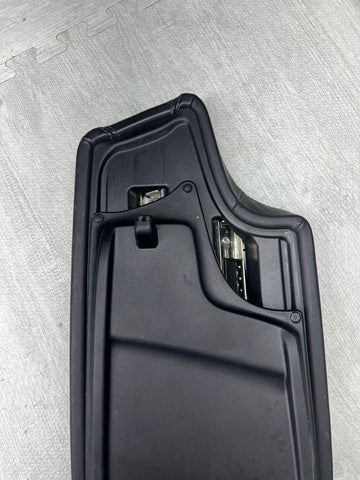15-20 BMW F80 F82 F83 M3 M4 Center Console Armrest Arm Rest Top Black