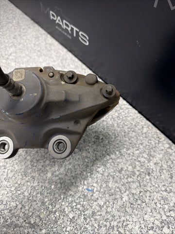 BMW 15-20 F80 F82 F83 M3 M4 Rear Brake Calipers OEM Blue