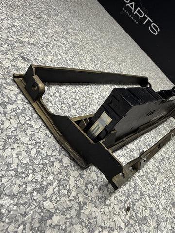 BMW E39 540I M5 525I 528I 530I Front Center Console Cup Holder OEM