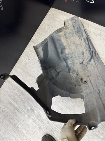 BMW 08-13 E92 E93 M3 Cover Wheel Housing Front Right Fender Liner 8043214