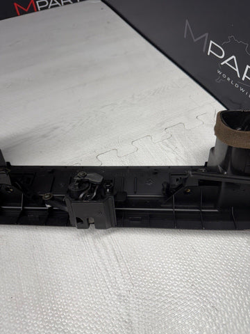 94-99 BMW E36 Right Glove Box Dash Air Vent Black 51168162022 *Crack